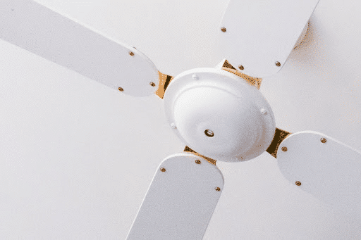 Are 3 or 4 blade ceiling fans better?, How Many Blades Should Your Ceiling Fan Have? , Do 3 blade fans move more air?, Which ceiling fan is best 3 or 4 blade?, Are 3 blade fans loud?, Why do some ceiling fans have 3 blades?,